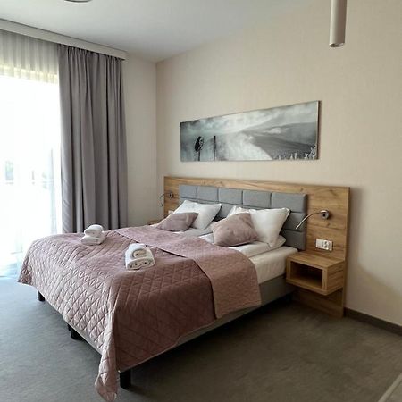 Aparthotel Apartamenty Czarna Gora 112 Шенна Екстериор снимка