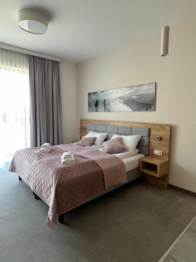 Aparthotel Apartamenty Czarna Gora 112 Шенна Екстериор снимка